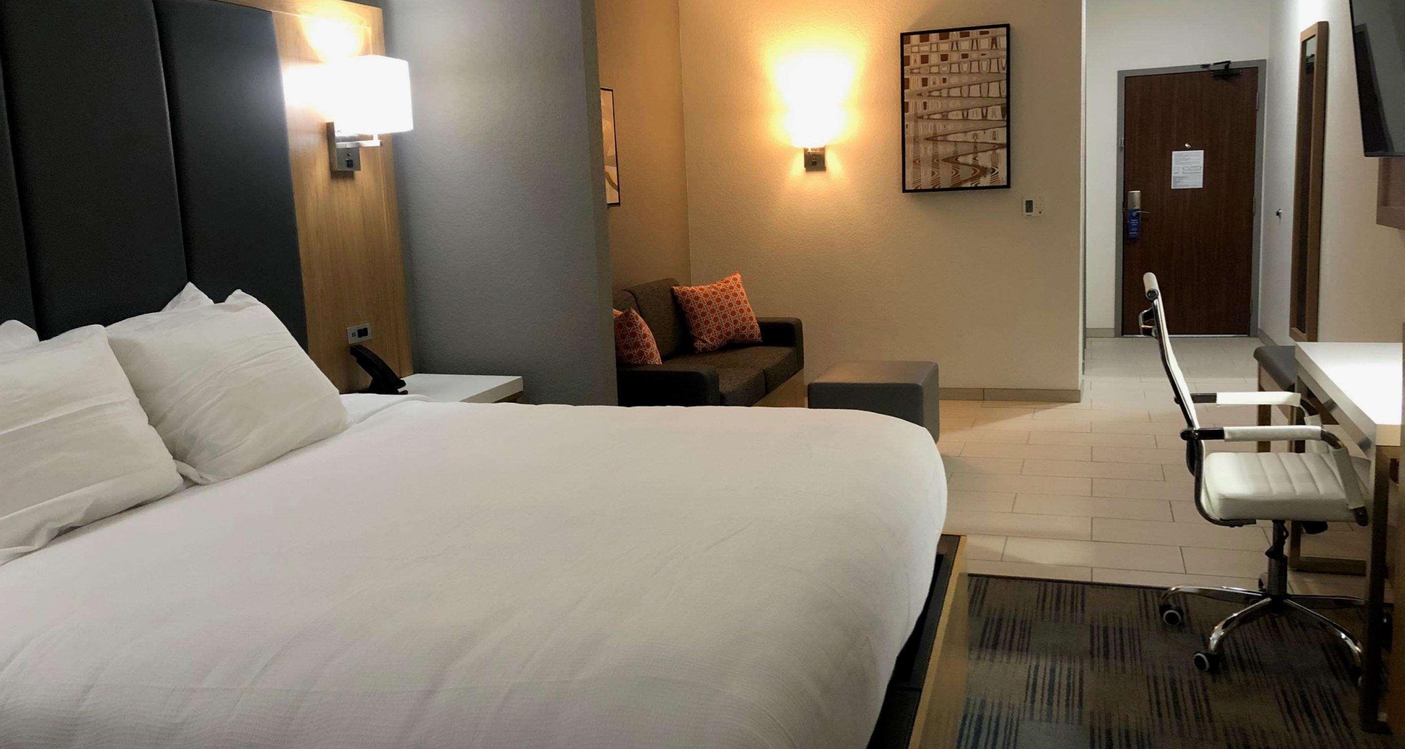 La Quinta Inn & Suites By Wyndham Coralville Iowa City Εξωτερικό φωτογραφία