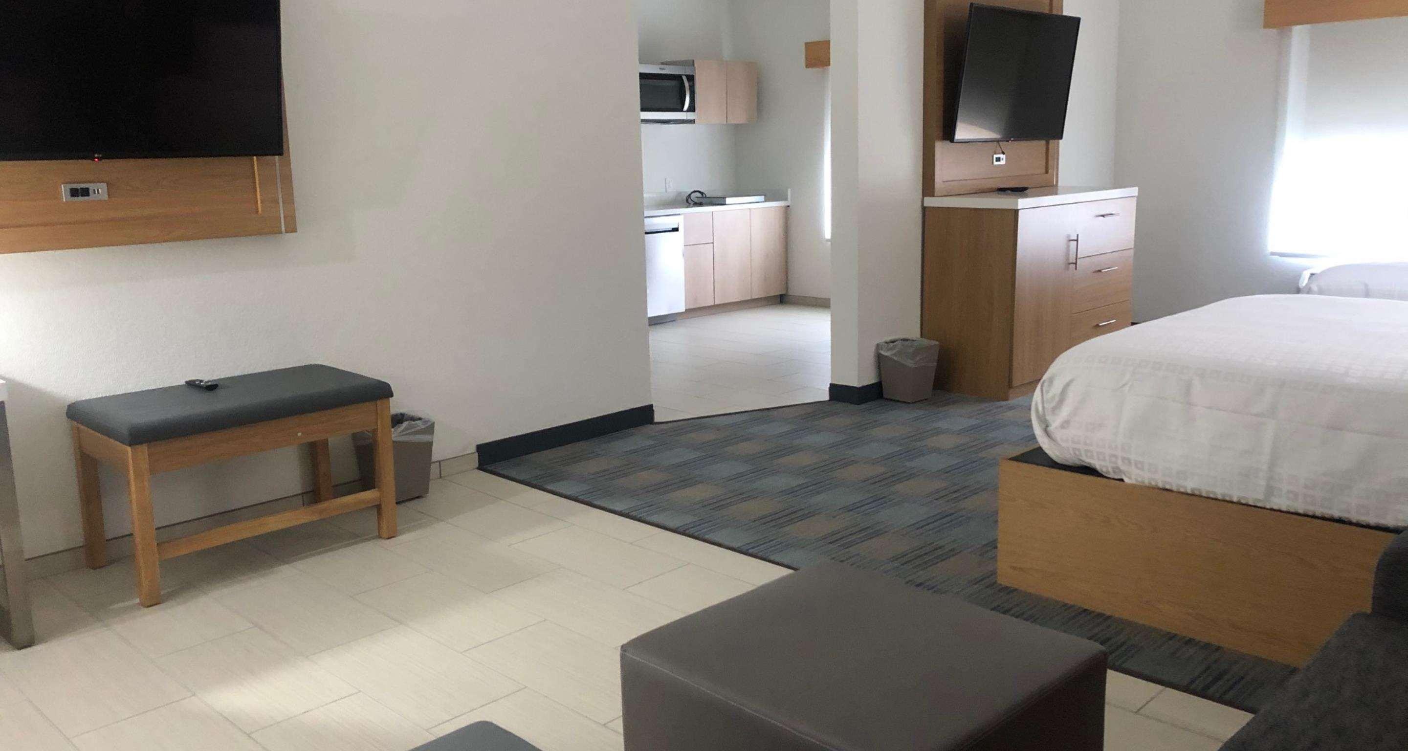 La Quinta Inn & Suites By Wyndham Coralville Iowa City Εξωτερικό φωτογραφία