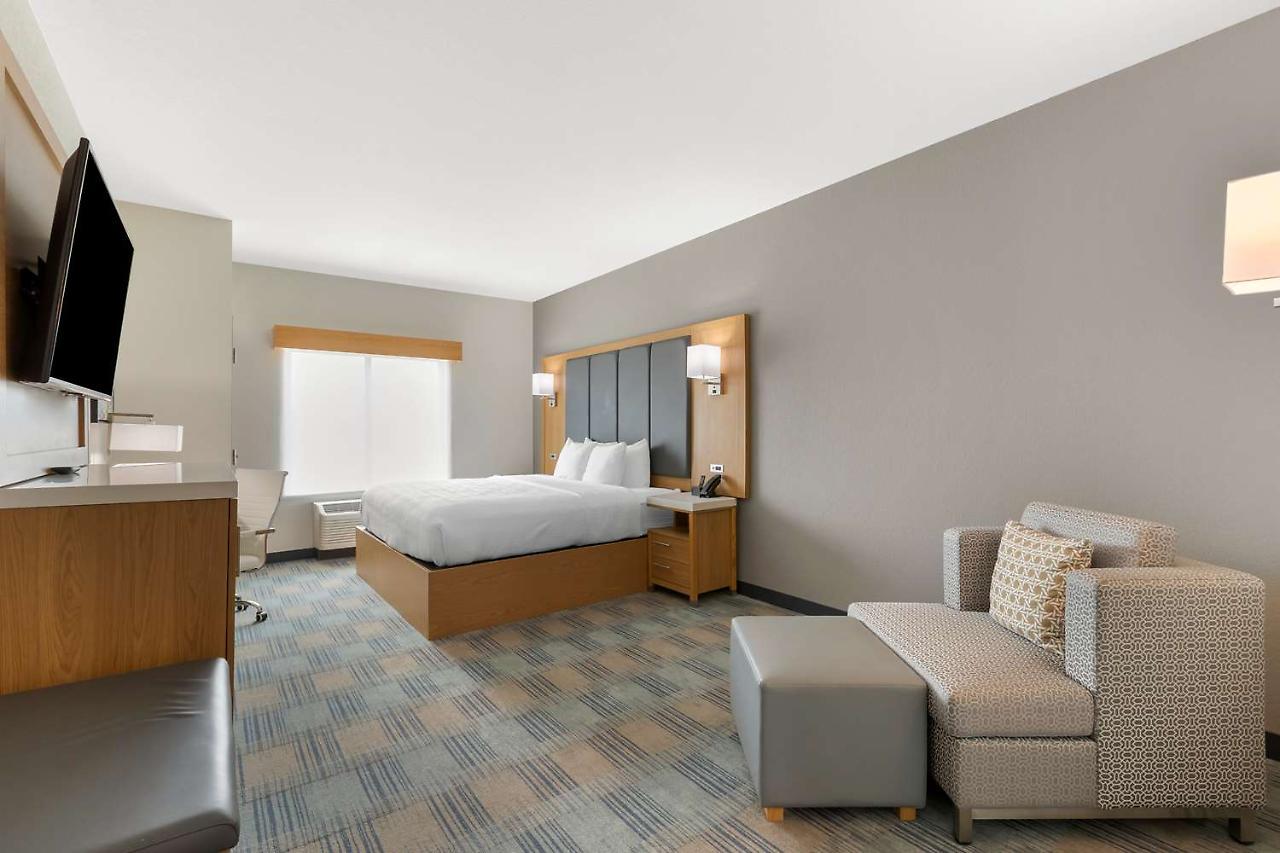 La Quinta Inn & Suites By Wyndham Coralville Iowa City Εξωτερικό φωτογραφία