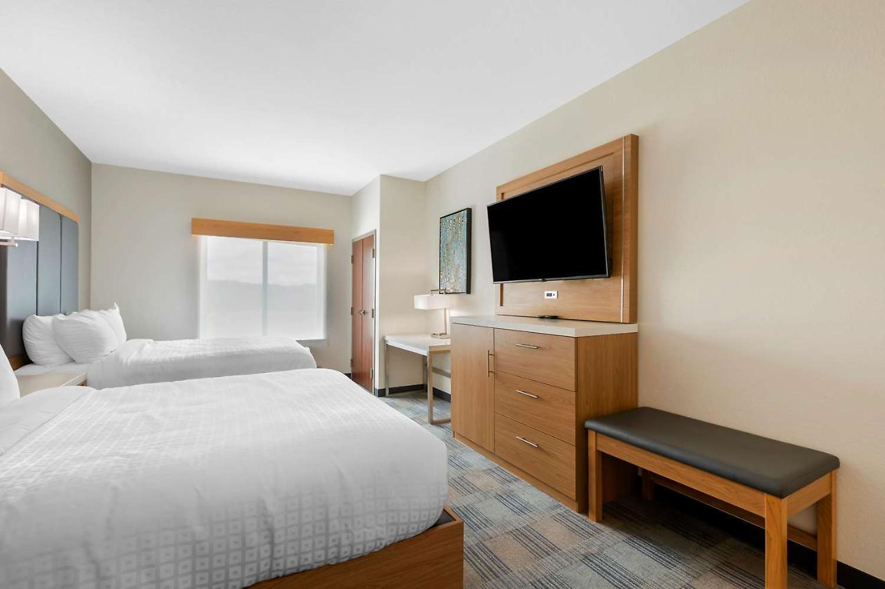 La Quinta Inn & Suites By Wyndham Coralville Iowa City Εξωτερικό φωτογραφία
