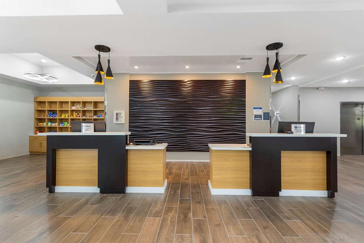 La Quinta Inn & Suites By Wyndham Coralville Iowa City Εξωτερικό φωτογραφία