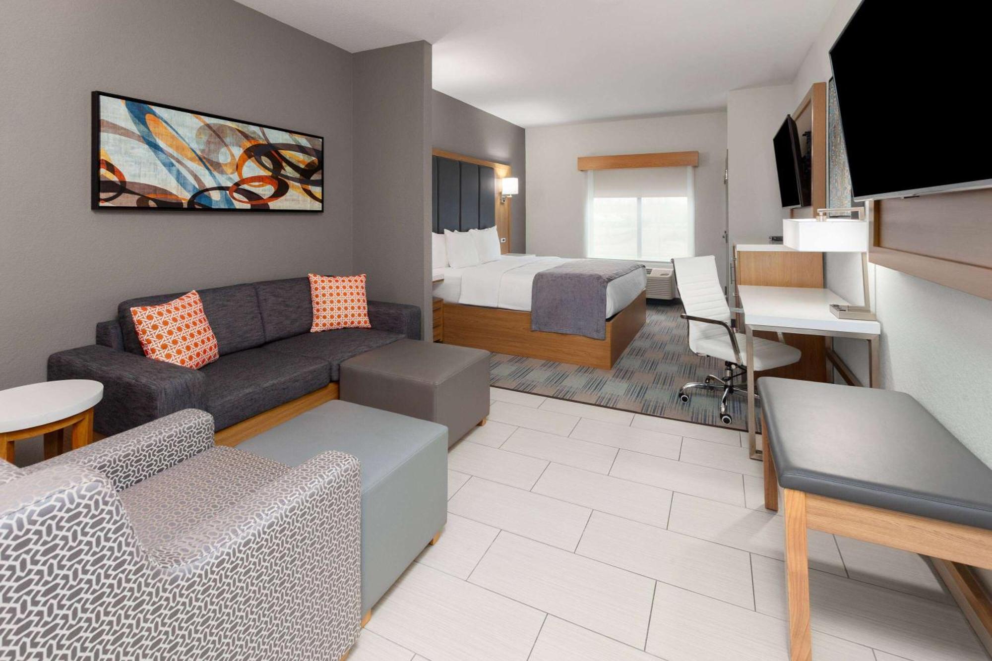 La Quinta Inn & Suites By Wyndham Coralville Iowa City Εξωτερικό φωτογραφία